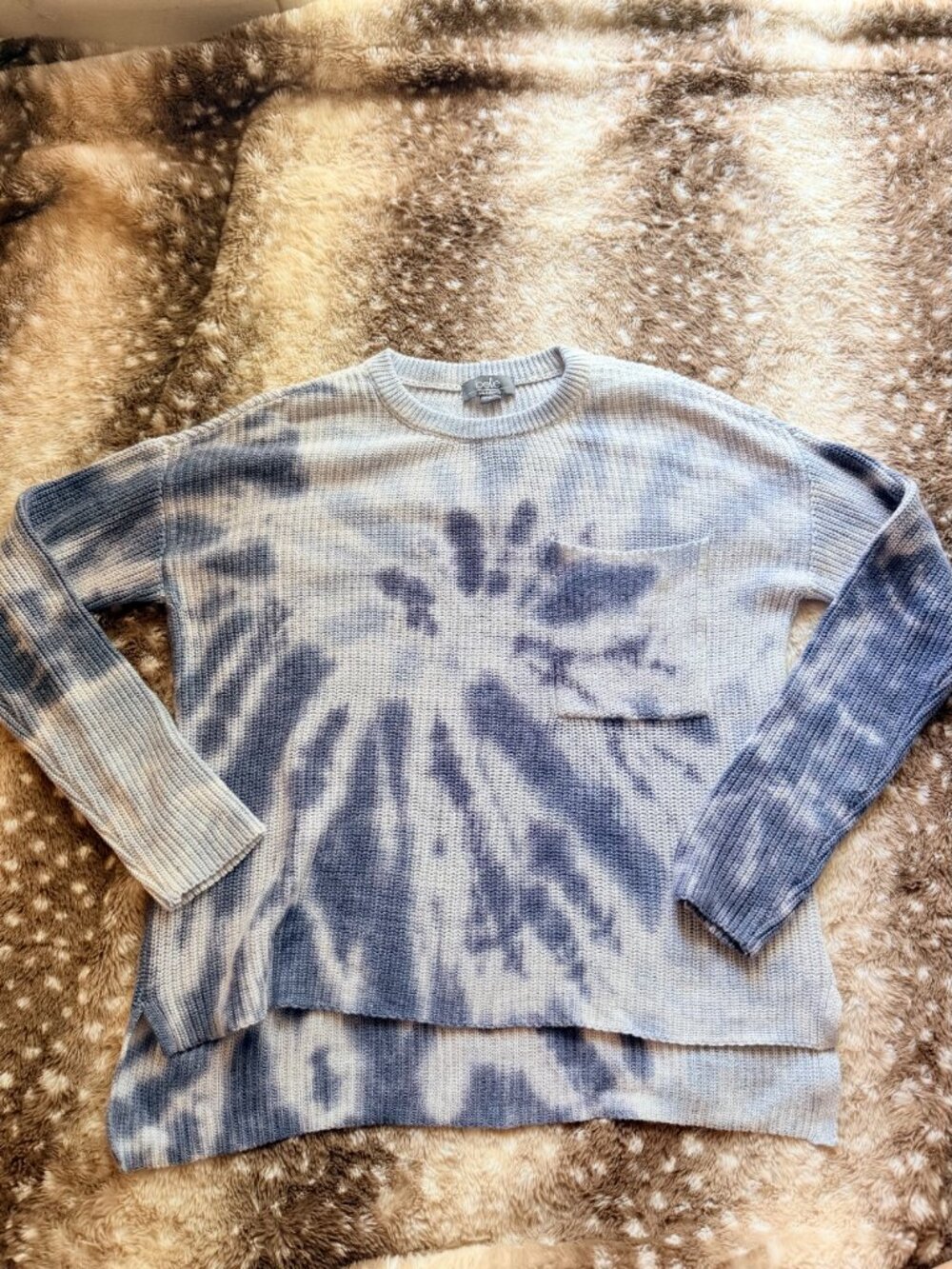 Size M Belle by Belldini Blue Tie Dye Ribbed Knit Pocket Sweater - Picture 5 of 5